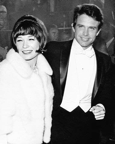 shirley maclaine brother relationship